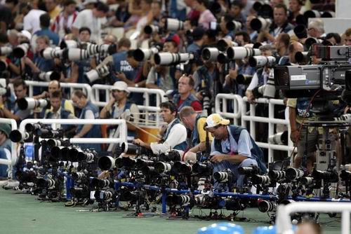 ��ǿ�ޱ�!�������˻��ϵ�DSLR