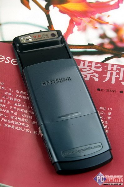 不仅仅是花瓶?最薄滑盖三星U608评测