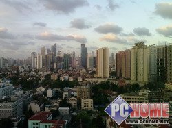 �ط�������320W��UIQ��������P1i����