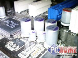 �ط�������320W��UIQ��������P1i����