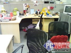 �ط�������320W��UIQ��������P1i����