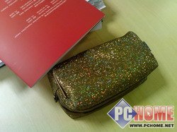 �ط�������320W��UIQ��������P1i����