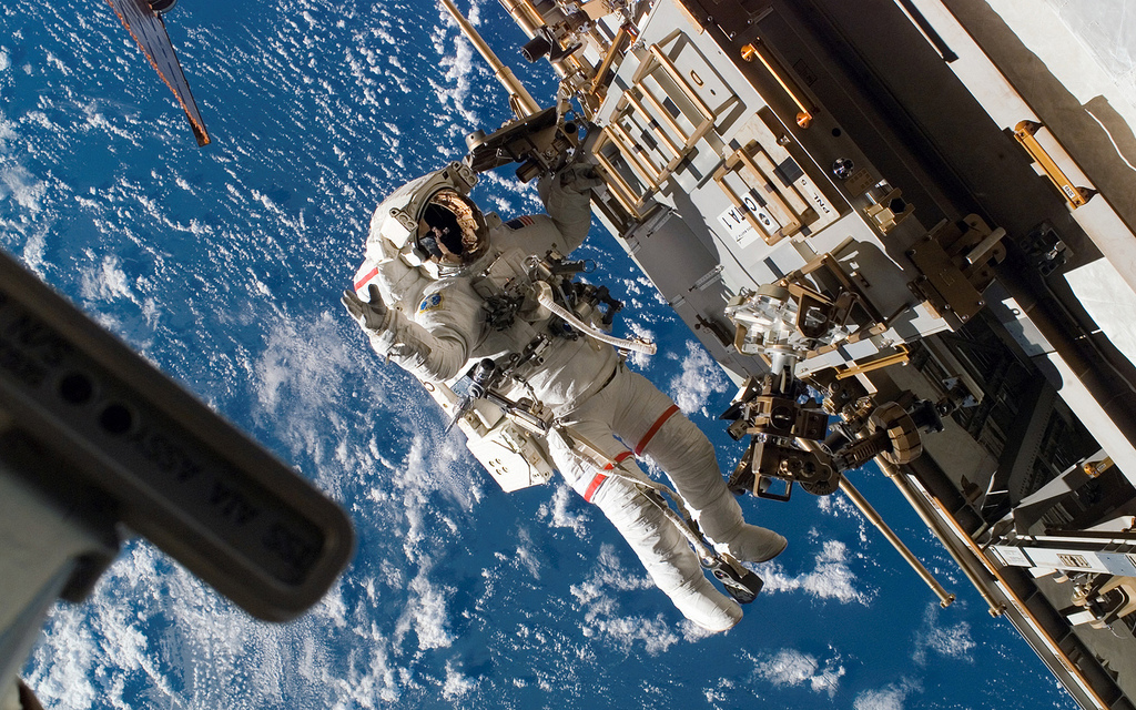 NASA�����῵��������D2Xs������̫��