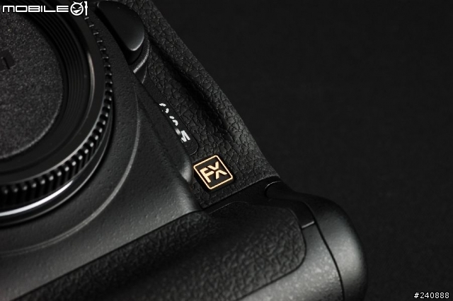 Nikon��ǿ�����콢D3�������ϴ����