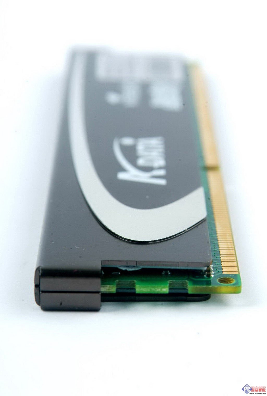 ���ո߶�Xϵ��DDR3 1600�ڴ浽վͼ��