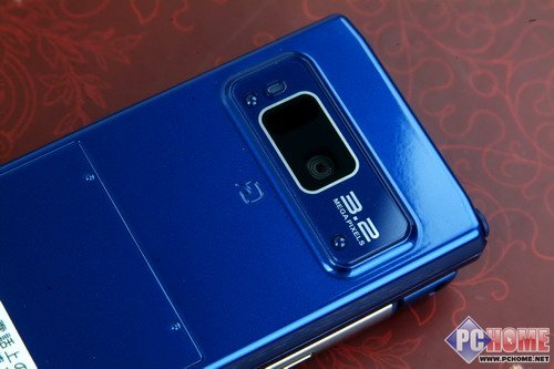 全国首发!DoCoMo定制夏普 SH905评测