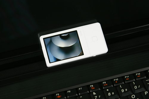 iriver E100
