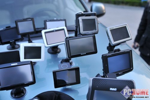 ����ɭ�������У�30���GPS��������