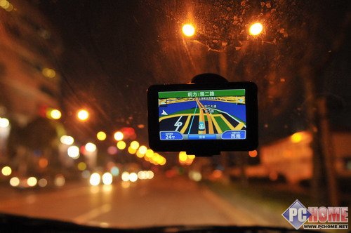 ����ɭ�������У�30���GPS��������