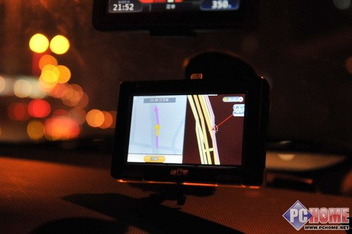 ����ɭ�������У�30���GPS��������