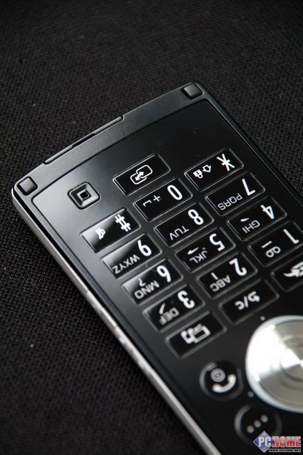 全国首发 中国版夏普SH9010c手机图赏
