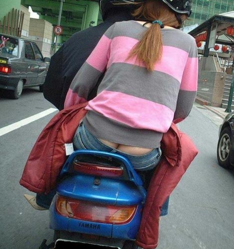 强人<em>偷拍</em>的<em>美女</em>走光_搞笑图5_电脑之家PCho