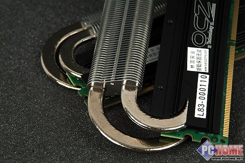 ˫�����ȹ� OCZ DDR2 800�ڴ�����