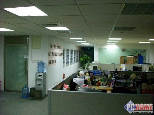 ��ս1000�����أ�Benson��������C700�����ֻ�