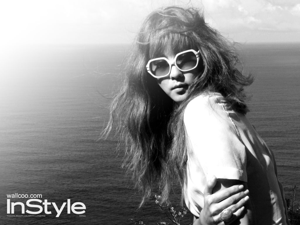 ����Instyle������Ůģ�ر�ֽ��