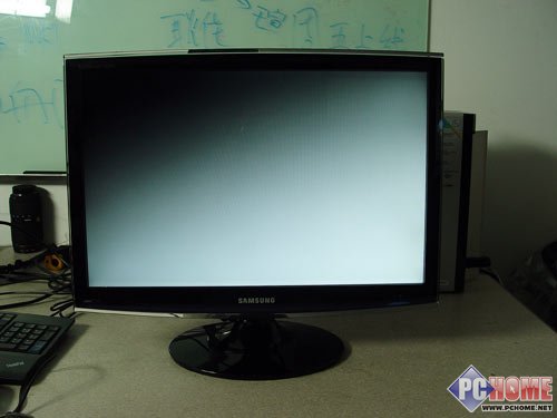 绝色40000:1 三星22寸旗舰T220G评测