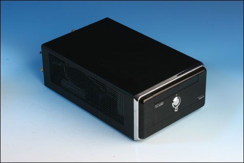 ����XC Cube MZ68 ��СHTPC�ҾӾ���