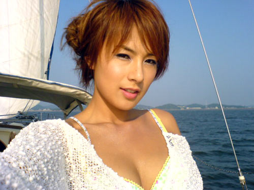 盘点韩国整容美女明星日常生活照[组图]