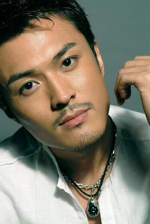 超有男人味的国产男星 比花样美男好太多