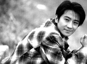 娱乐事业是一个热门明星英俊的10年改变历史的头发[图]