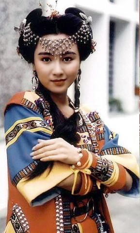 女演员娱乐业务已变得不那么锥子脸，骨头的人[图]