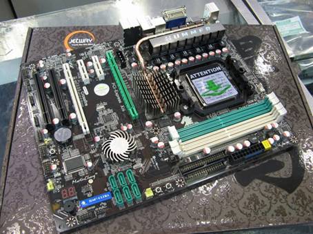 �Ͷ���ƴ���� ��ֵDDR3��790GX����