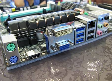 �Ͷ���ƴ���� ��ֵDDR3��790GX����