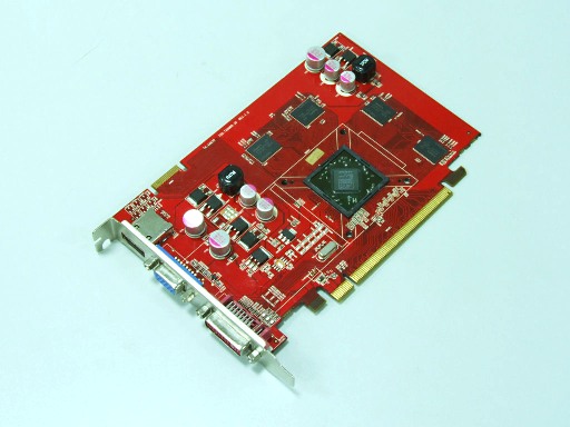 �׿�499ԪGDDR4 ˫��HD4670�Կ�����