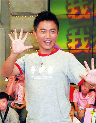 有战术对付狗仔队明星安妮婴儿狗仔队在街上巡逻