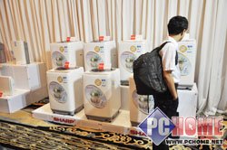 夏普上海站:AQUOS液晶系列新品发布会