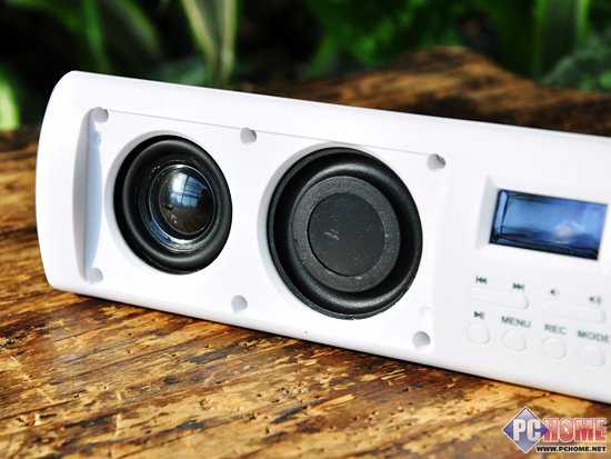 堪比MP3般全能表现 测朗琴X6微型音箱