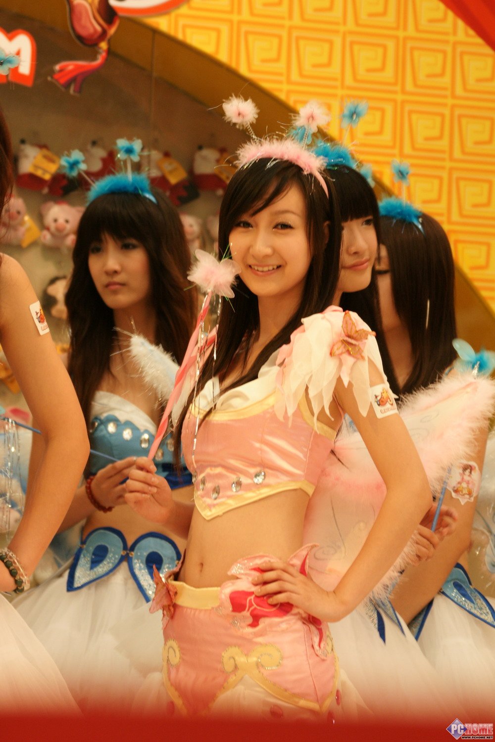 ��ʰ�� �Ѻ�չ̨����Showgirl
