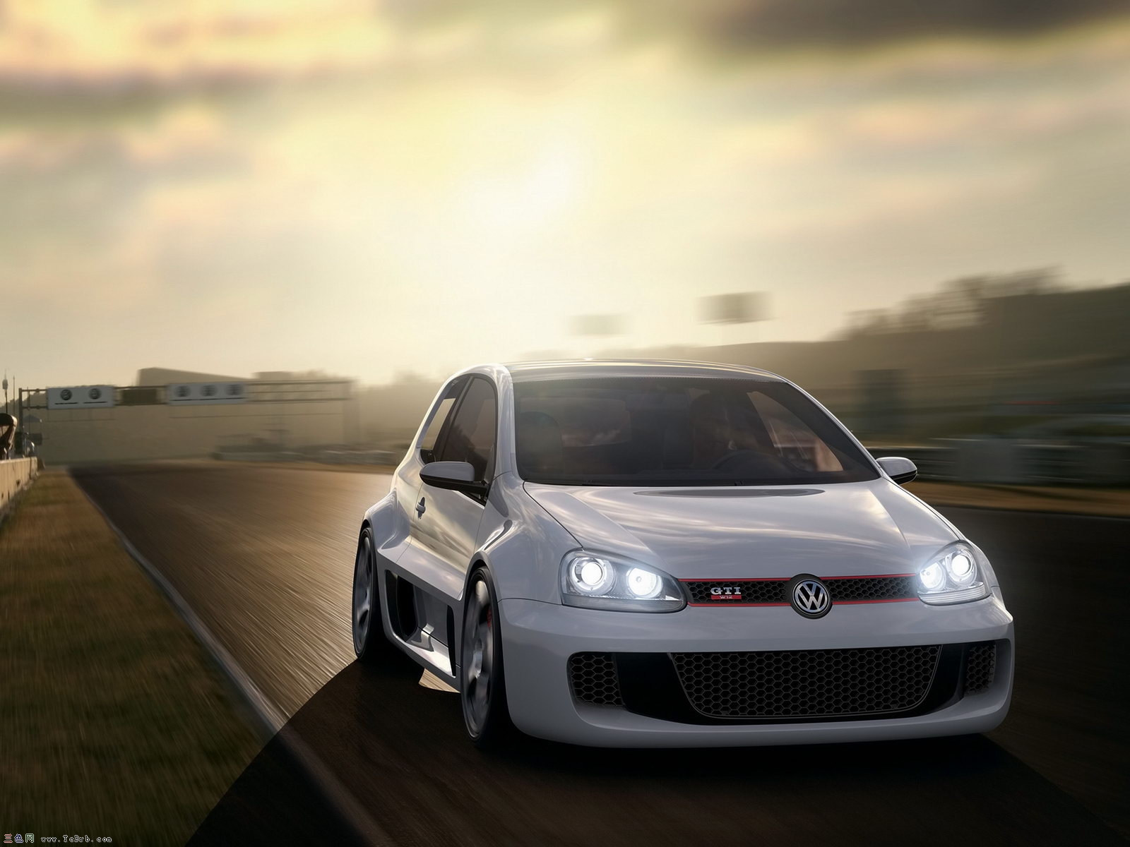 ���߶���GTI W12���������������ֽ