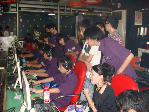 <em>美女</em>加<em>极速</em> qq<em>飞车</em>wcg半决赛精彩播报 wcg| q