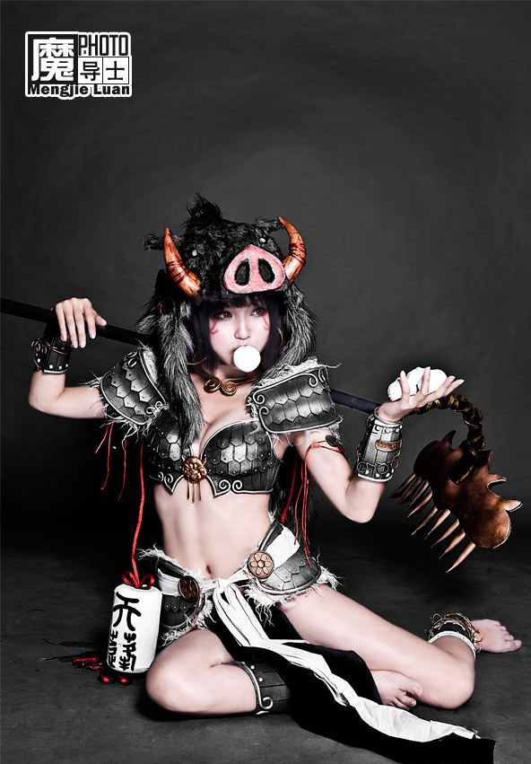 清秀无暇 大眼妹子赵灵儿COS赏图片
