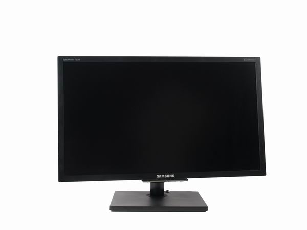 C-PVA�� ����23��ͼ۹��ӽ�LCD��վ
