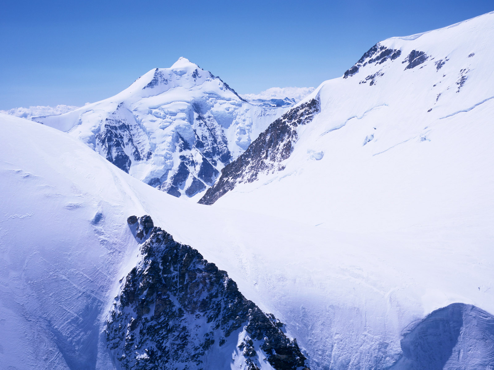 雪山风景精美壁纸